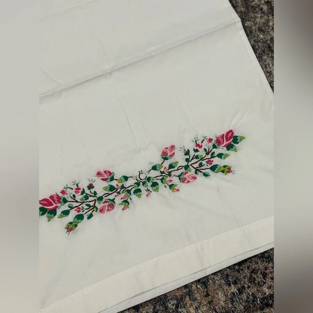 2 Vtg Cotton Hand Floral Rose Embroidered Pillowcases